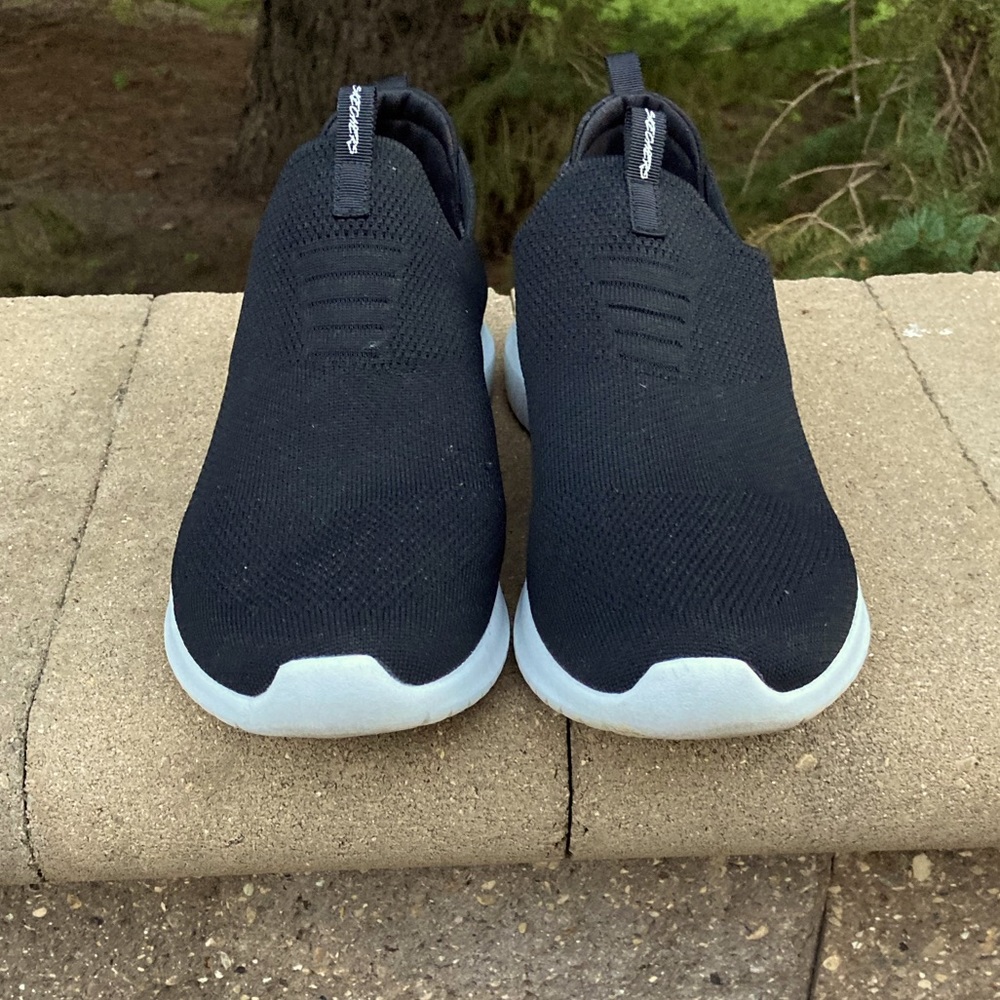 Sketchers Air Cooled Memory Foam slip on